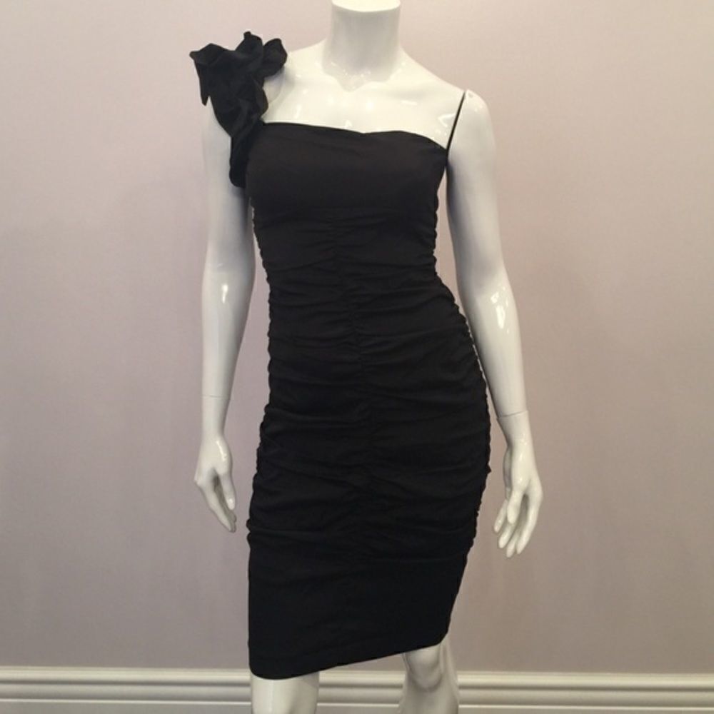 🎉last deal🎉Cache one shoulder dress👗